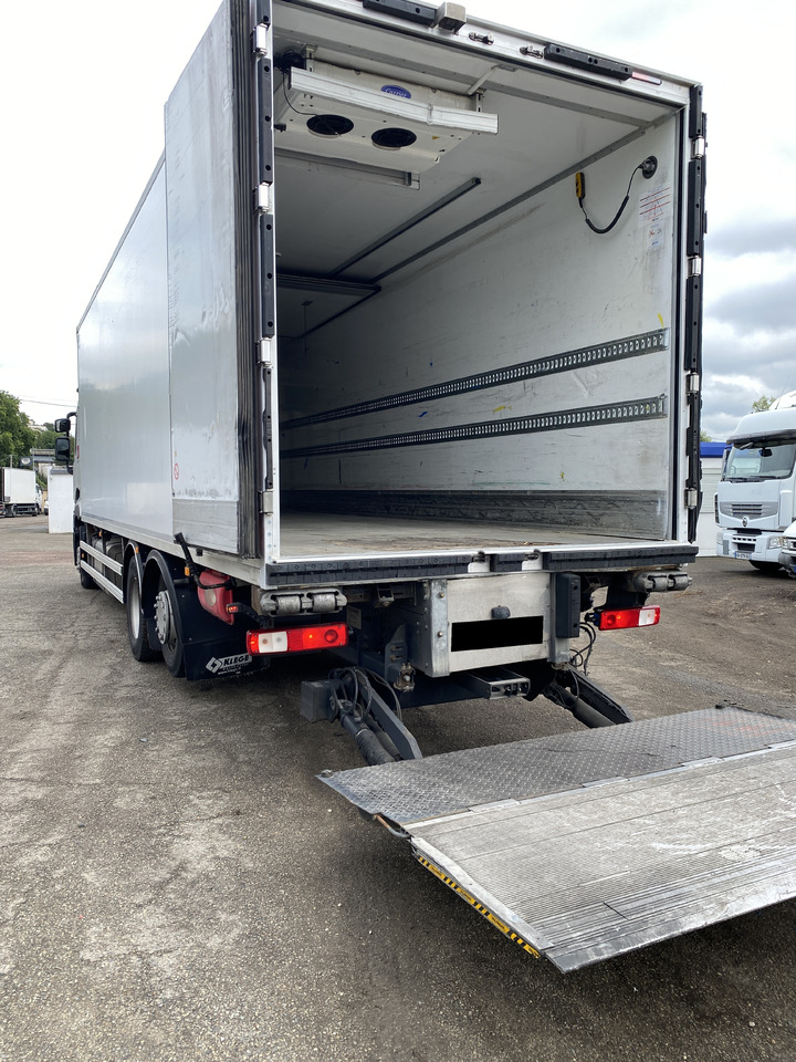 RENAULT T - Refrigerated truck: picture 3 RENAULT T - Refrigerated truck: picture 3