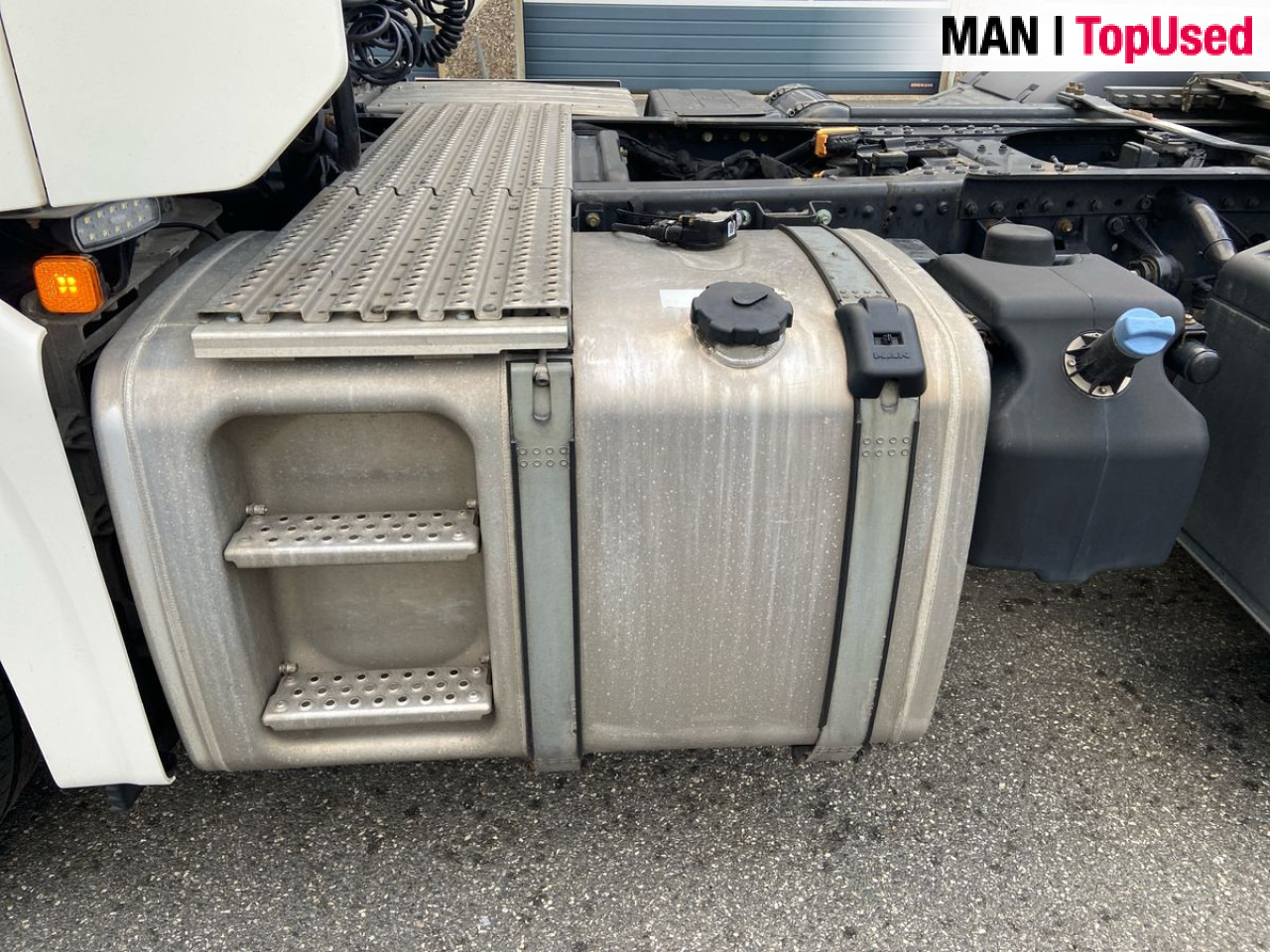 MAN TGX 28.510 6x2=2 BL SA "Retarder" - Tractor unit: picture 5 MAN TGX 28.510 6x2=2 BL SA "Retarder" - Tractor unit: picture 5