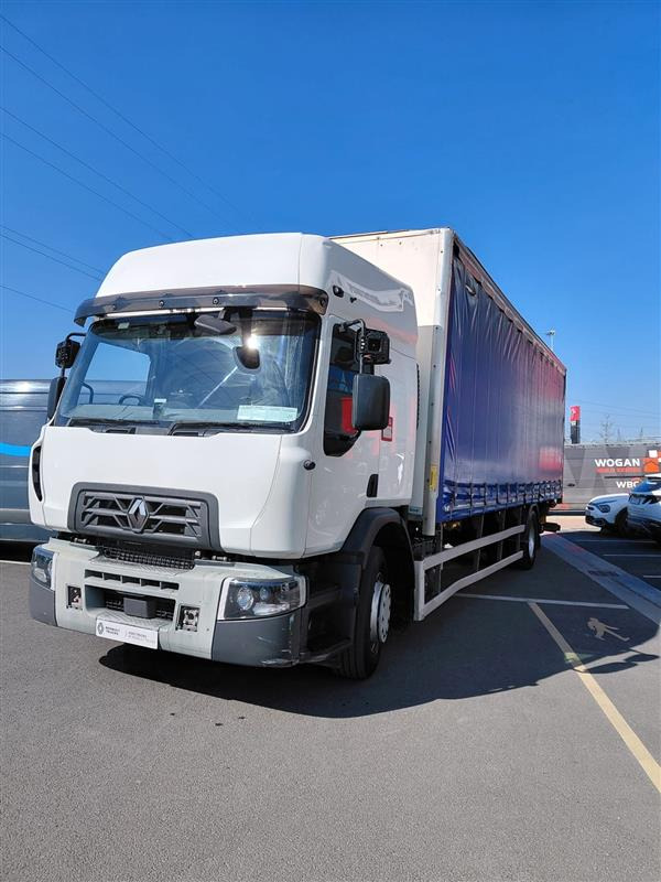 2 x Renault 2019 D 18 WIDE - Curtain side truck: picture 4 2 x Renault 2019 D 18 WIDE - Curtain side truck: picture 4