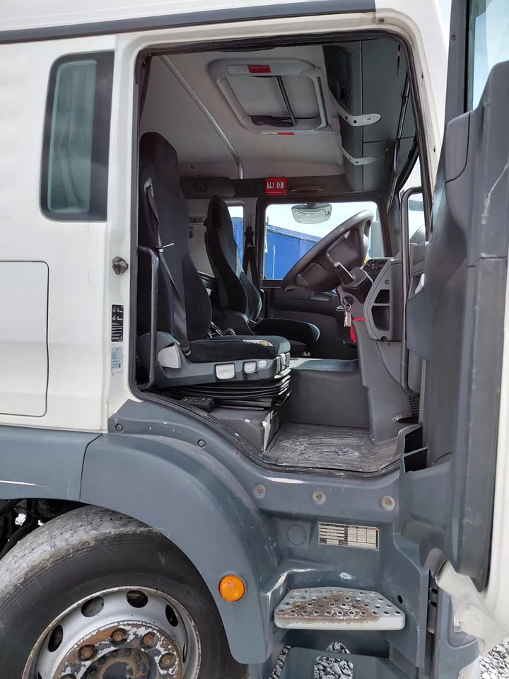 Curtain side truck 2014 – Man TGM 18.250 2DR AUTO 4X2: picture 10