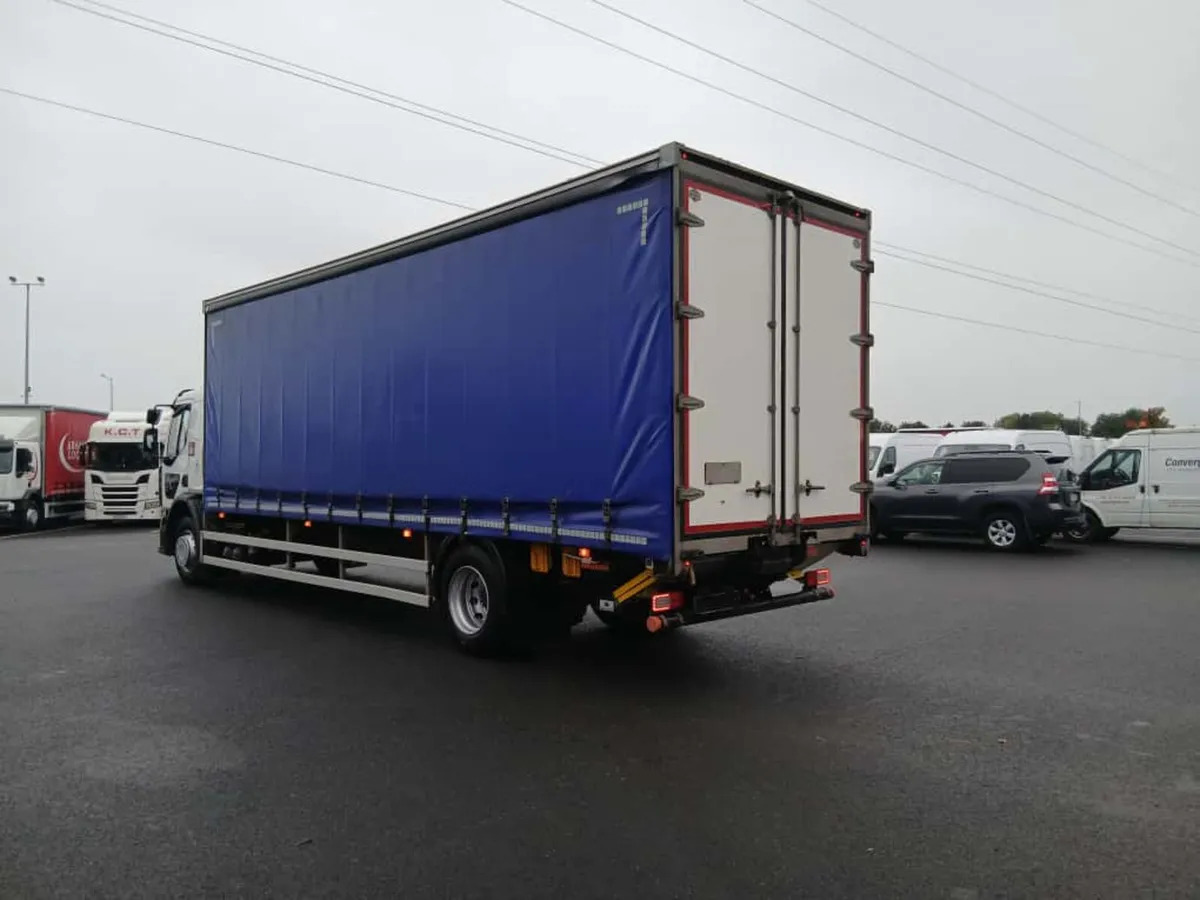 2020 Renault D18 Wide Curtainsider - Curtain side truck: picture 5 2020 Renault D18 Wide Curtainsider - Curtain side truck: picture 5