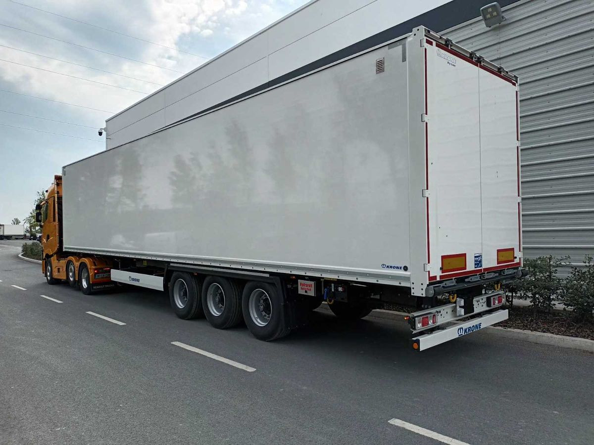 NEW Krone Dry liner with Rollerbed floor Airfreight for sale - Closed box semi-trailer: picture 2 NEW Krone Dry liner with Rollerbed floor Airfreight for sale - Closed box semi-trailer: picture 2