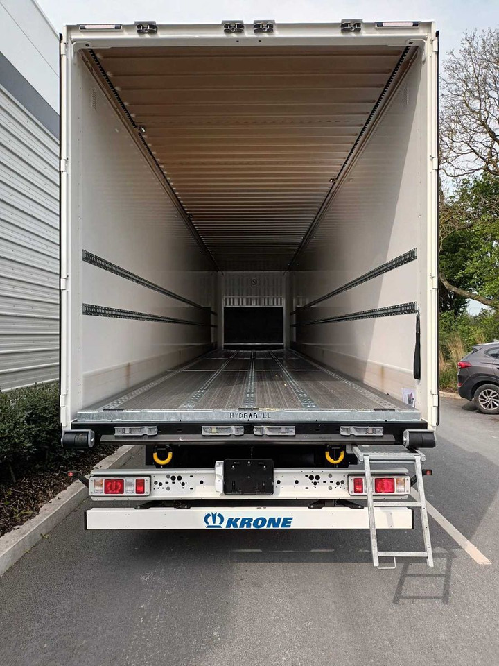 NEW Krone Dry liner with Rollerbed floor Airfreight for sale - Closed box semi-trailer: picture 3 NEW Krone Dry liner with Rollerbed floor Airfreight for sale - Closed box semi-trailer: picture 3