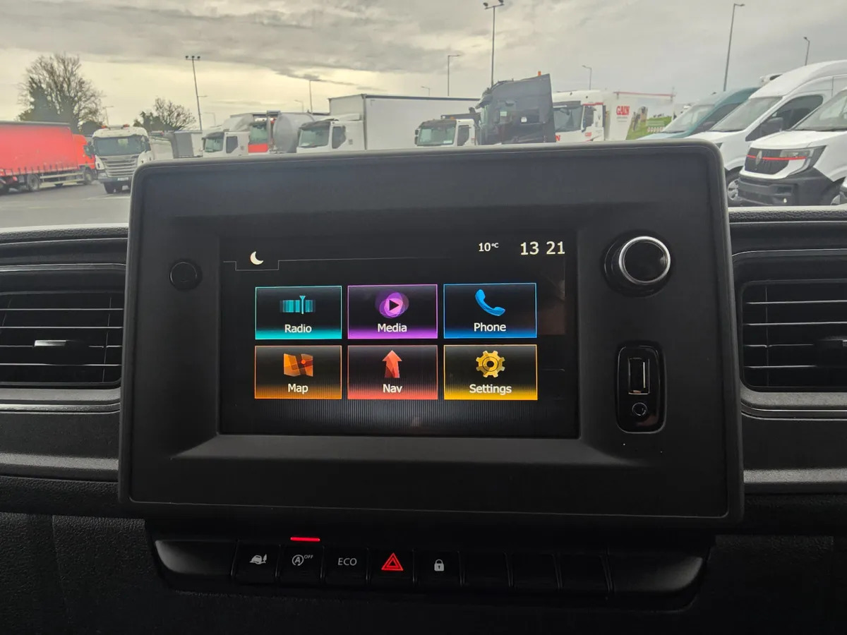 New Renault Master L4H2 RWD - Panel van: picture 5 New Renault Master L4H2 RWD - Panel van: picture 5