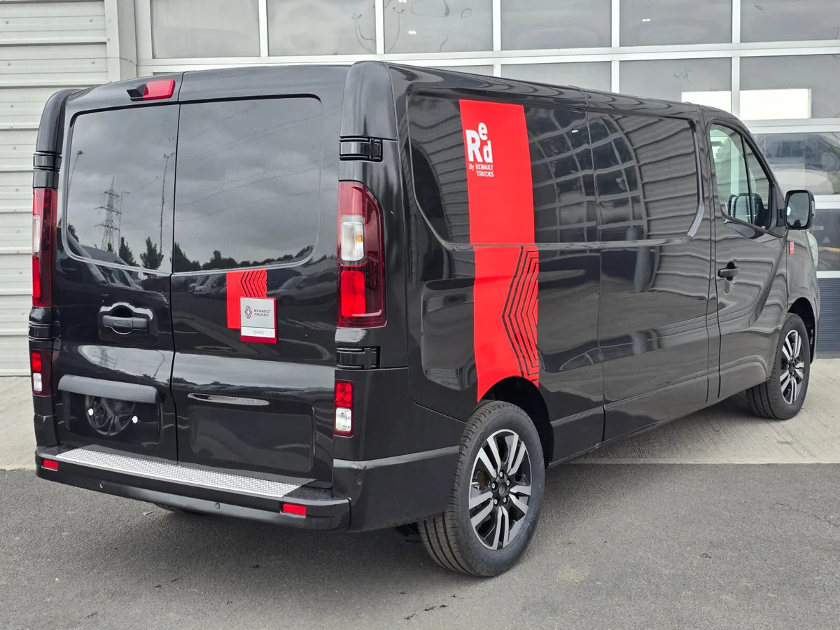 NEW Renault Trafic Exclusive 170BHP/150BHP Auto Black - Other machinery: picture 2 NEW Renault Trafic Exclusive 170BHP/150BHP Auto Black - Other machinery: picture 2