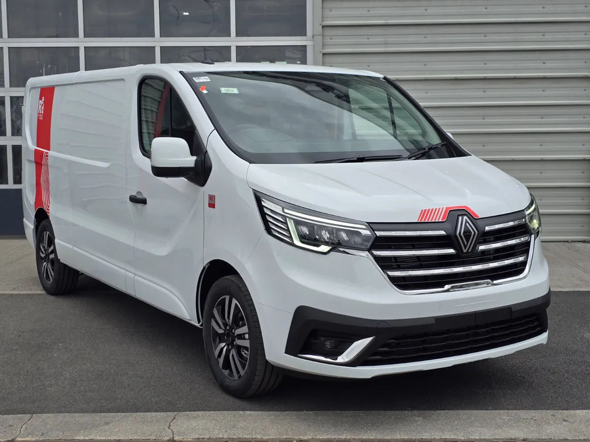 NEW Renault Trafic Exclusive 170BHP/150BHP Auto White - Other machinery: picture 1 NEW Renault Trafic Exclusive 170BHP/150BHP Auto White - Other machinery: picture 1