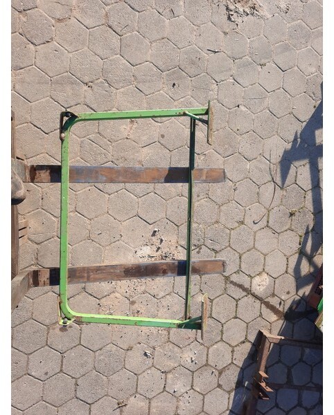 Deutz Fahr 06 07 - Cab and interior for Agricultural machinery: picture 1 Deutz Fahr 06 07 - Cab and interior for Agricultural machinery: picture 1