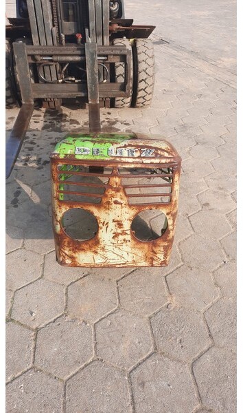 Deutz-Fahr 4006-5206 - Hood for Agricultural machinery: picture 1 Deutz-Fahr 4006-5206 - Hood for Agricultural machinery: picture 1