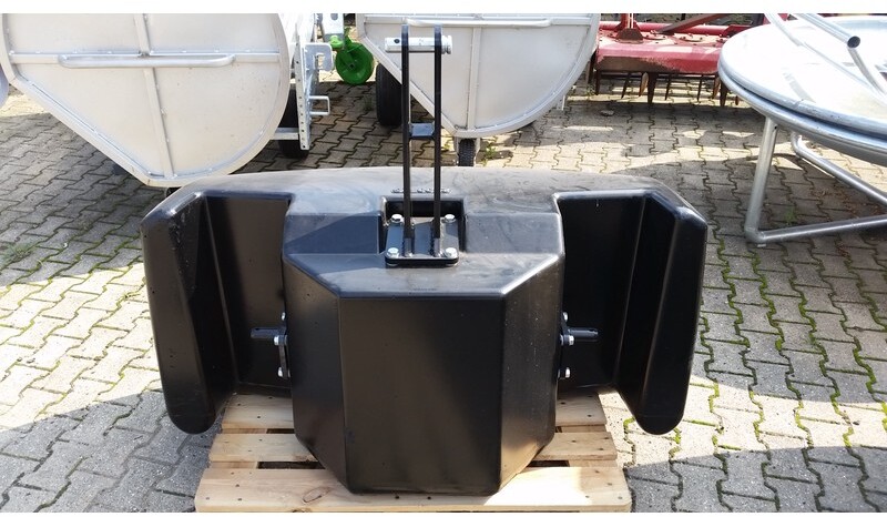 Frontgewicht 2500 kg - Counterweight for Agricultural machinery: picture 4 Frontgewicht 2500 kg - Counterweight for Agricultural machinery: picture 4