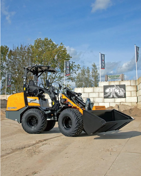 Giant Jubileum modellen G2500 HD & G2700 HD - Compact loader: picture 4 Giant Jubileum modellen G2500 HD & G2700 HD - Compact loader: picture 4