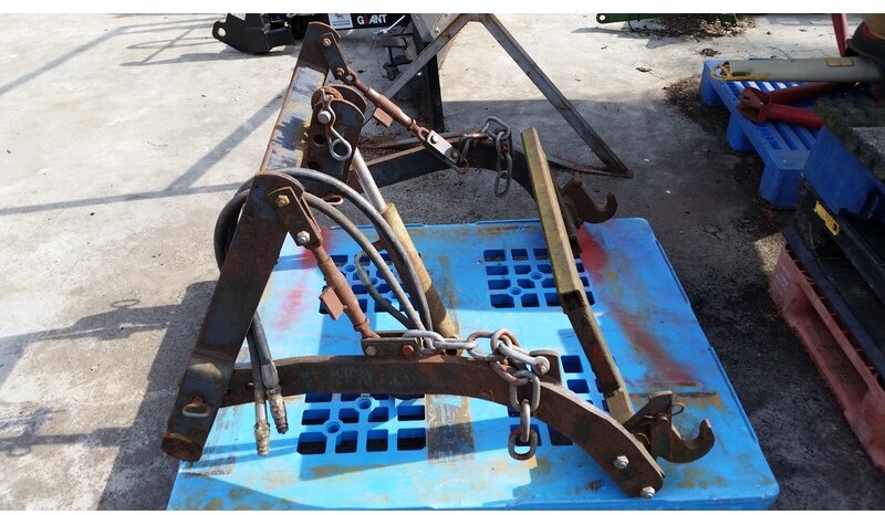 Hydraulische hefinrichting t.b.v. kopeg / frees etc - Soil tillage equipment: picture 3 Hydraulische hefinrichting t.b.v. kopeg / frees etc - Soil tillage equipment: picture 3