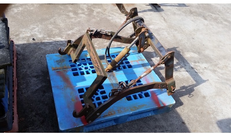 Hydraulische hefinrichting t.b.v. kopeg / frees etc - Soil tillage equipment: picture 4 Hydraulische hefinrichting t.b.v. kopeg / frees etc - Soil tillage equipment: picture 4