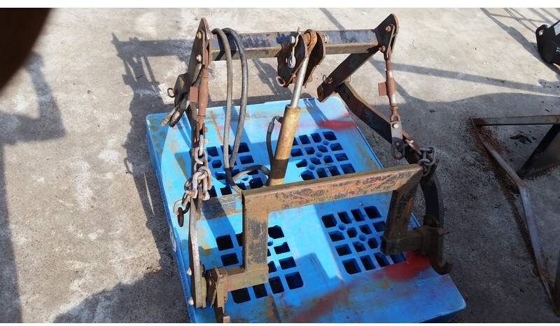 Hydraulische hefinrichting t.b.v. kopeg / frees etc - Soil tillage equipment: picture 1 Hydraulische hefinrichting t.b.v. kopeg / frees etc - Soil tillage equipment: picture 1