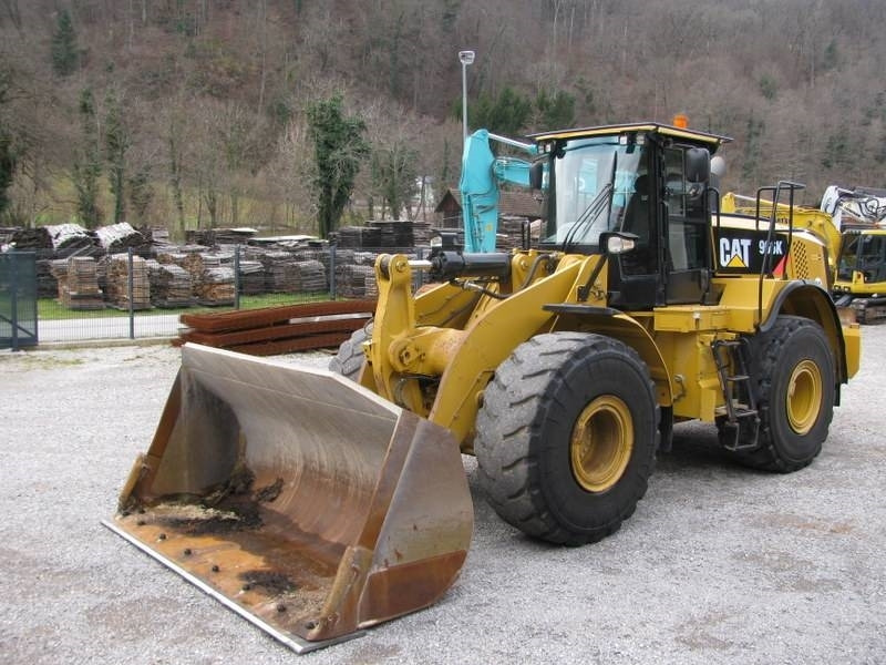 CAT 966K Top stanje - Wheel loader: picture 1 CAT 966K Top stanje - Wheel loader: picture 1
