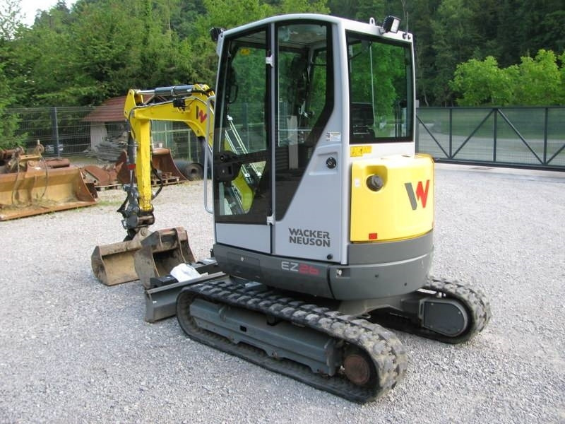 Wacker Neuson EZ26 2 žlici + NOVO kladivo - Mini excavator: picture 4 Wacker Neuson EZ26 2 žlici + NOVO kladivo - Mini excavator: picture 4
