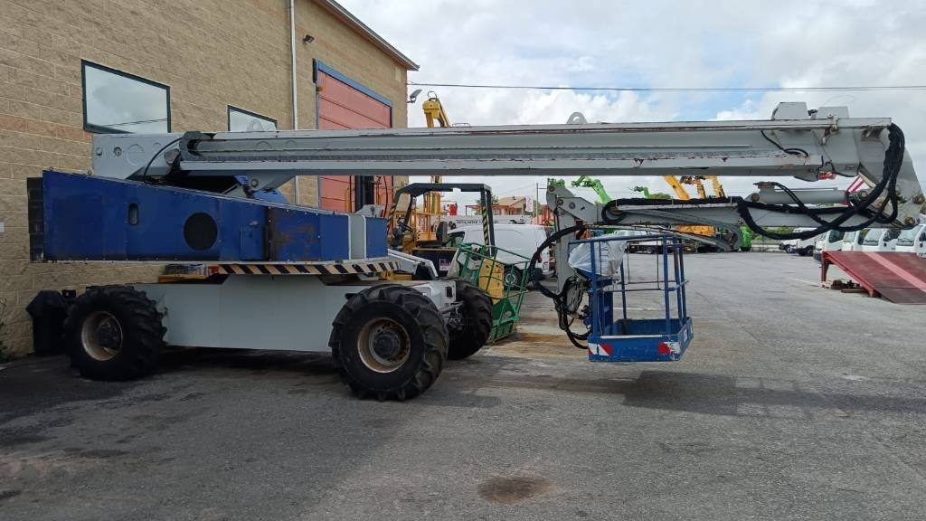 Basket SEL 28 - Telescopic boom: picture 5 Basket SEL 28 - Telescopic boom: picture 5