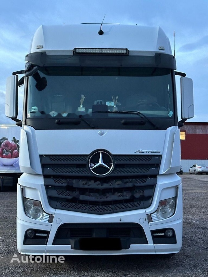Mercedes-Benz Actros 1845 - Tractor unit: picture 2 Mercedes-Benz Actros 1845 - Tractor unit: picture 2