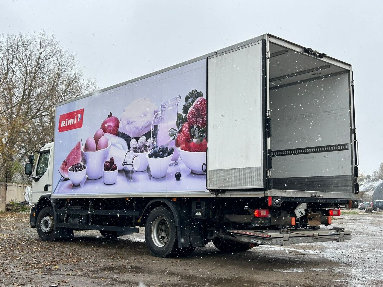 Volvo FE - Refrigerated truck: picture 4 Volvo FE - Refrigerated truck: picture 4