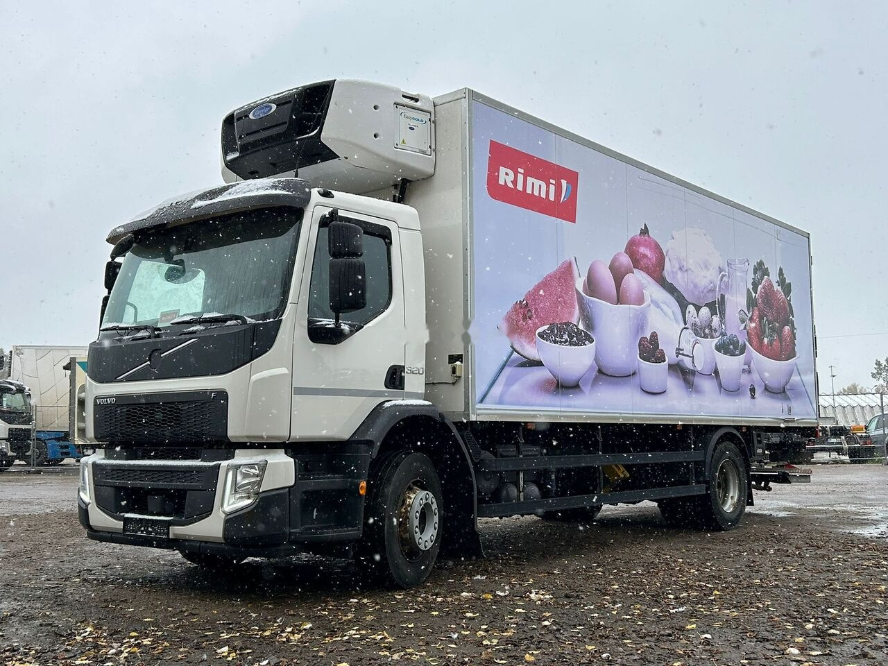 Volvo FE - Refrigerated truck: picture 3 Volvo FE - Refrigerated truck: picture 3