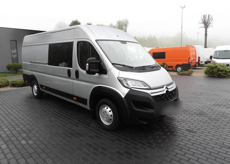 Citroën JUMPER FURGON BRYGADÓWKA 7 MIEJSC TEMPOMAT LEDY KLIMATYZACJA - Minibus, People carrier: picture 4 Citroën JUMPER FURGON BRYGADÓWKA 7 MIEJSC TEMPOMAT LEDY KLIMATYZACJA - Minibus, People carrier: picture 4