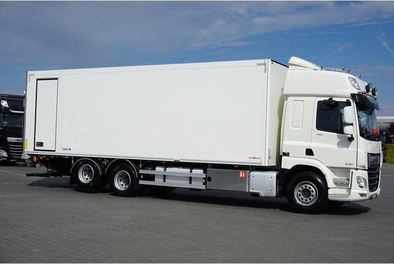 DAF CF 450 / E 6 / ACC / CHŁODNIA + WINDA / 21 PALET / MULTITEMPERAT - Refrigerated truck: picture 4 DAF CF 450 / E 6 / ACC / CHŁODNIA + WINDA / 21 PALET / MULTITEMPERAT - Refrigerated truck: picture 4