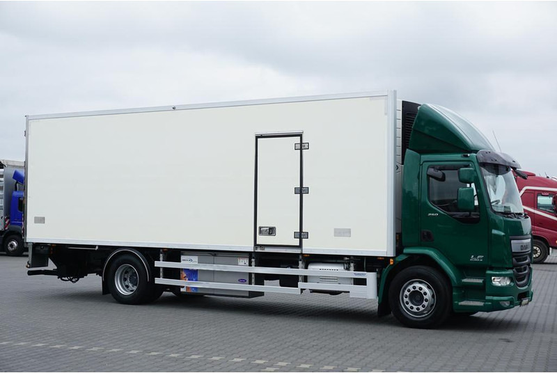 DAF LF / 250 / EURO 6 / CHŁODNIA + WINDA / MULTITEMPERATURA - Refrigerated truck: picture 4 DAF LF / 250 / EURO 6 / CHŁODNIA + WINDA / MULTITEMPERATURA - Refrigerated truck: picture 4