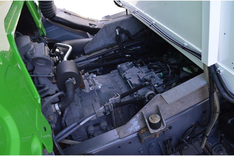 Refrigerated truck DAF LF 320: picture 16