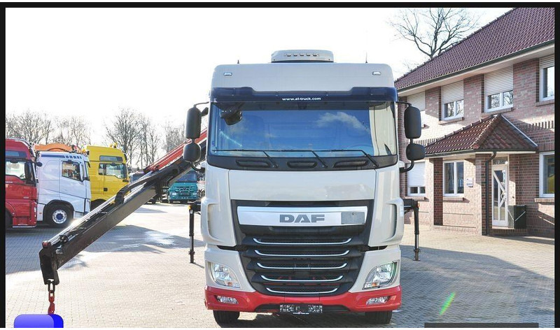 DAF XF 440 - Dropside/ Flatbed truck, Crane truck: picture 2 DAF XF 440 - Dropside/ Flatbed truck, Crane truck: picture 2