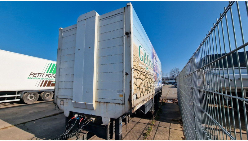Dinkel DTAKWLW 18000 - Closed box semi-trailer: picture 3 Dinkel DTAKWLW 18000 - Closed box semi-trailer: picture 3