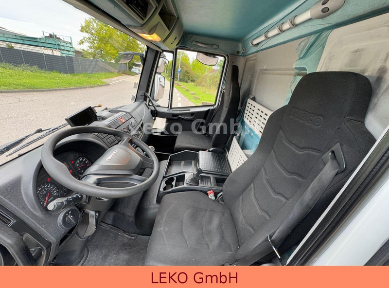 Box truck Iveco 120E19: picture 16
