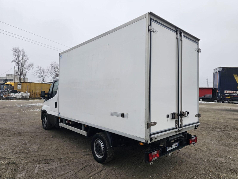 Refrigerated delivery van Iveco 35-130 S - Carrier Pulsor 350 frigo: picture 6