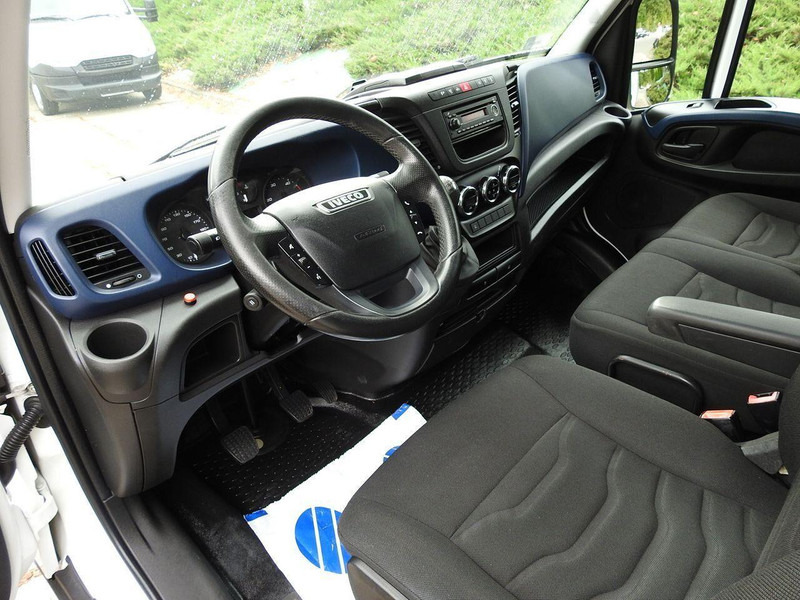 Iveco DAILY 35S18 PLANDEKA WINDA 8 PALET TEMPOMAT KLIMATYZACJA 180KM - Box truck: picture 2 Iveco DAILY 35S18 PLANDEKA WINDA 8 PALET TEMPOMAT KLIMATYZACJA 180KM - Box truck: picture 2