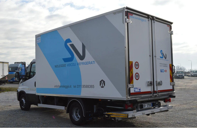 Iveco DAILY 60C15 REFRIGERATOR + SIDE AND REAR DOORS, LIFT FOLDED UNDE - Refrigerated delivery van: picture 3 Iveco DAILY 60C15 REFRIGERATOR + SIDE AND REAR DOORS, LIFT FOLDED UNDE - Refrigerated delivery van: picture 3