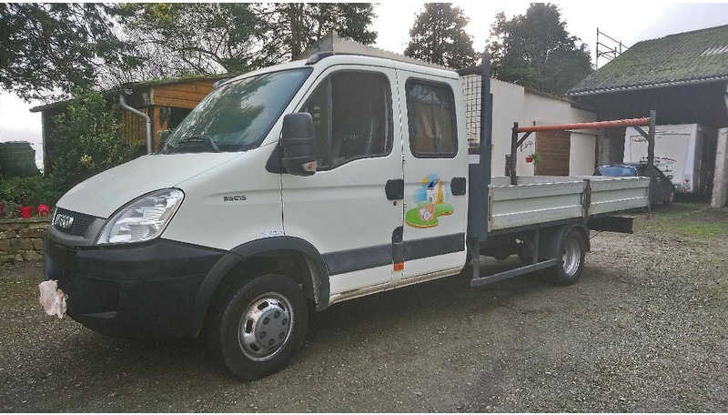 Iveco Daily 35C15 Doka flatbed - Open body delivery van: picture 1 Iveco Daily 35C15 Doka flatbed - Open body delivery van: picture 1
