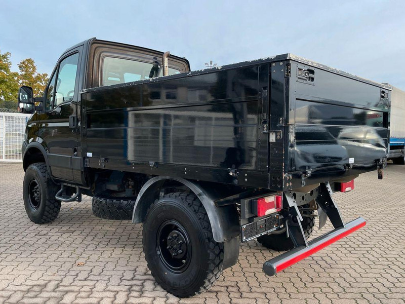 Iveco Daily 35S17 Flatbed 4x4 - Open body delivery van: picture 5 Iveco Daily 35S17 Flatbed 4x4 - Open body delivery van: picture 5