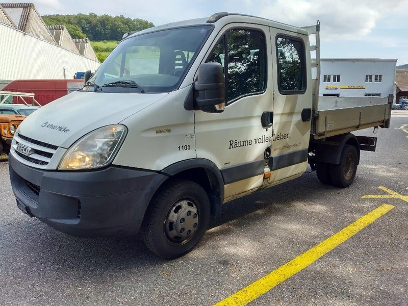 Iveco Daily 35S18 - Doka flatbed - Dropside/ Flatbed truck: picture 1 Iveco Daily 35S18 - Doka flatbed - Dropside/ Flatbed truck: picture 1