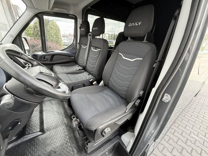 Closed box van Iveco Daily 35S18 Hi-Matic L4H2 Maxi Furgon Doka Brygadówka 6-miejsc S: picture 10 Closed box van Iveco Daily 35S18 Hi-Matic L4H2 Maxi Furgon Doka Brygadówka 6-miejsc S: picture 10