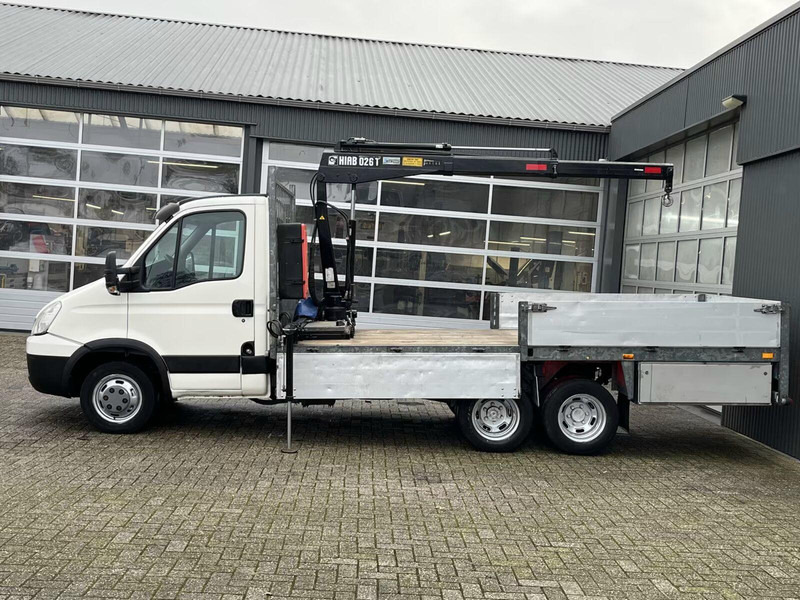 Iveco Daily 40C17 BE Clixtar - Flatbed truck + crane - Open body delivery van: picture 5 Iveco Daily 40C17 BE Clixtar - Flatbed truck + crane - Open body delivery van: picture 5
