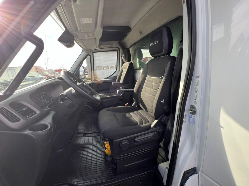 Curtain side truck Iveco Daily 72C18 70C18 CURTAINE TILT+LIFT 1.HAND LED FULL OPTION: picture 11
