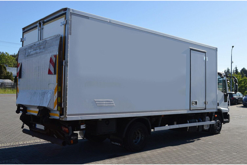 Iveco EUROCARGO 120EL18 REFRIGERATOR+LIFT SIDE DOOR - Refrigerated truck: picture 4 Iveco EUROCARGO 120EL18 REFRIGERATOR+LIFT SIDE DOOR - Refrigerated truck: picture 4