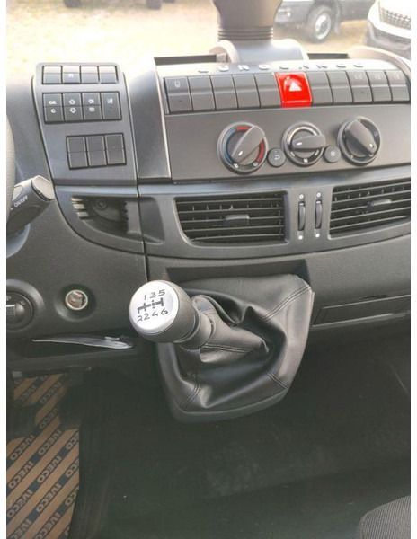New Cab chassis truck Iveco Eurocargo ML120E21: picture 14