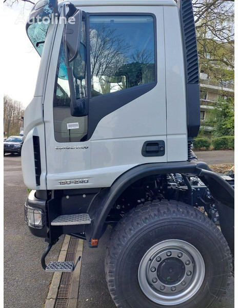 New Cab chassis truck Iveco ML 150E24WS 4x4: picture 6 New Cab chassis truck Iveco ML 150E24WS 4x4: picture 6