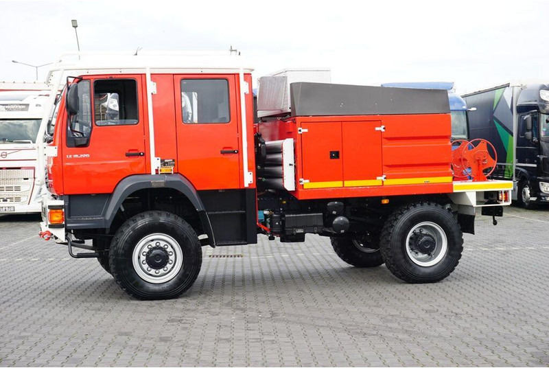 MAN / LE 220 / 4 X 4 / DOKA / STRAŻ POZARNA - Fire engine: picture 3 MAN / LE 220 / 4 X 4 / DOKA / STRAŻ POZARNA - Fire engine: picture 3