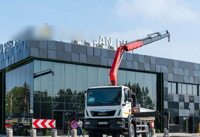 MAN TGM 18.250 4x4 Fassi F215A.0.23 Active HDS Cran - Dropside/ Flatbed truck, Crane truck: picture 3 MAN TGM 18.250 4x4 Fassi F215A.0.23 Active HDS Cran - Dropside/ Flatbed truck, Crane truck: picture 3