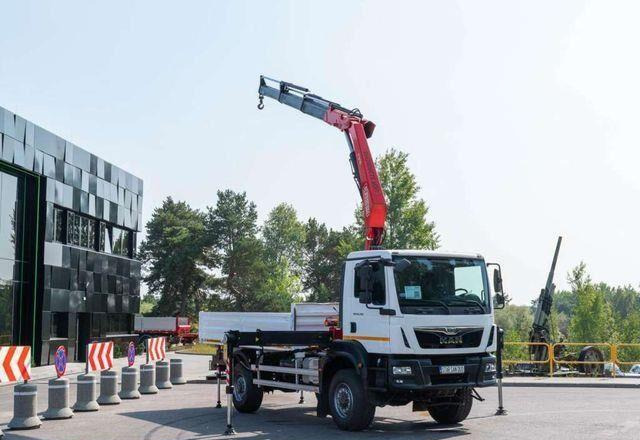 MAN TGM 18.250 4x4 Fassi F215A.0.23 Active HDS Cran - Dropside/ Flatbed truck, Crane truck: picture 2 MAN TGM 18.250 4x4 Fassi F215A.0.23 Active HDS Cran - Dropside/ Flatbed truck, Crane truck: picture 2