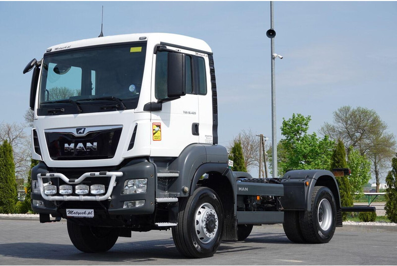 MAN TGS 18.420 / 4X4 / RAMA DŁ. 5,6 M / NAVI / DO ZABUDOWY / SPROWA - Cab chassis truck: picture 1 MAN TGS 18.420 / 4X4 / RAMA DŁ. 5,6 M / NAVI / DO ZABUDOWY / SPROWA - Cab chassis truck: picture 1