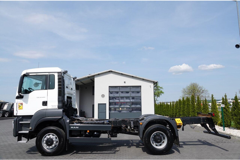 MAN TGS 18.420 / 4X4 / RAMA DŁ. 5,6 M / NAVI / DO ZABUDOWY / SPROWA - Cab chassis truck: picture 4 MAN TGS 18.420 / 4X4 / RAMA DŁ. 5,6 M / NAVI / DO ZABUDOWY / SPROWA - Cab chassis truck: picture 4