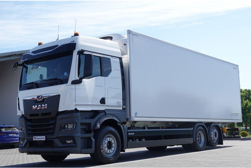 MAN TGX 26.520 / 6x2 / CHŁODNIA -8,6 M / AGREGAT THERMO KING T-1000R - Refrigerated truck: picture 5 MAN TGX 26.520 / 6x2 / CHŁODNIA -8,6 M / AGREGAT THERMO KING T-1000R - Refrigerated truck: picture 5