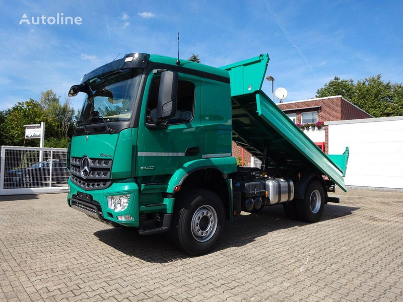Mercedes-Benz 1843 Arocs 3 way Meiller tipper - Tipper: picture 1 Mercedes-Benz 1843 Arocs 3 way Meiller tipper - Tipper: picture 1