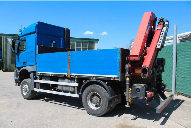 Mercedes-Benz 1848 4x4 Crane HMF 1820 - Dropside/ Flatbed truck, Crane truck: picture 3 Mercedes-Benz 1848 4x4 Crane HMF 1820 - Dropside/ Flatbed truck, Crane truck: picture 3